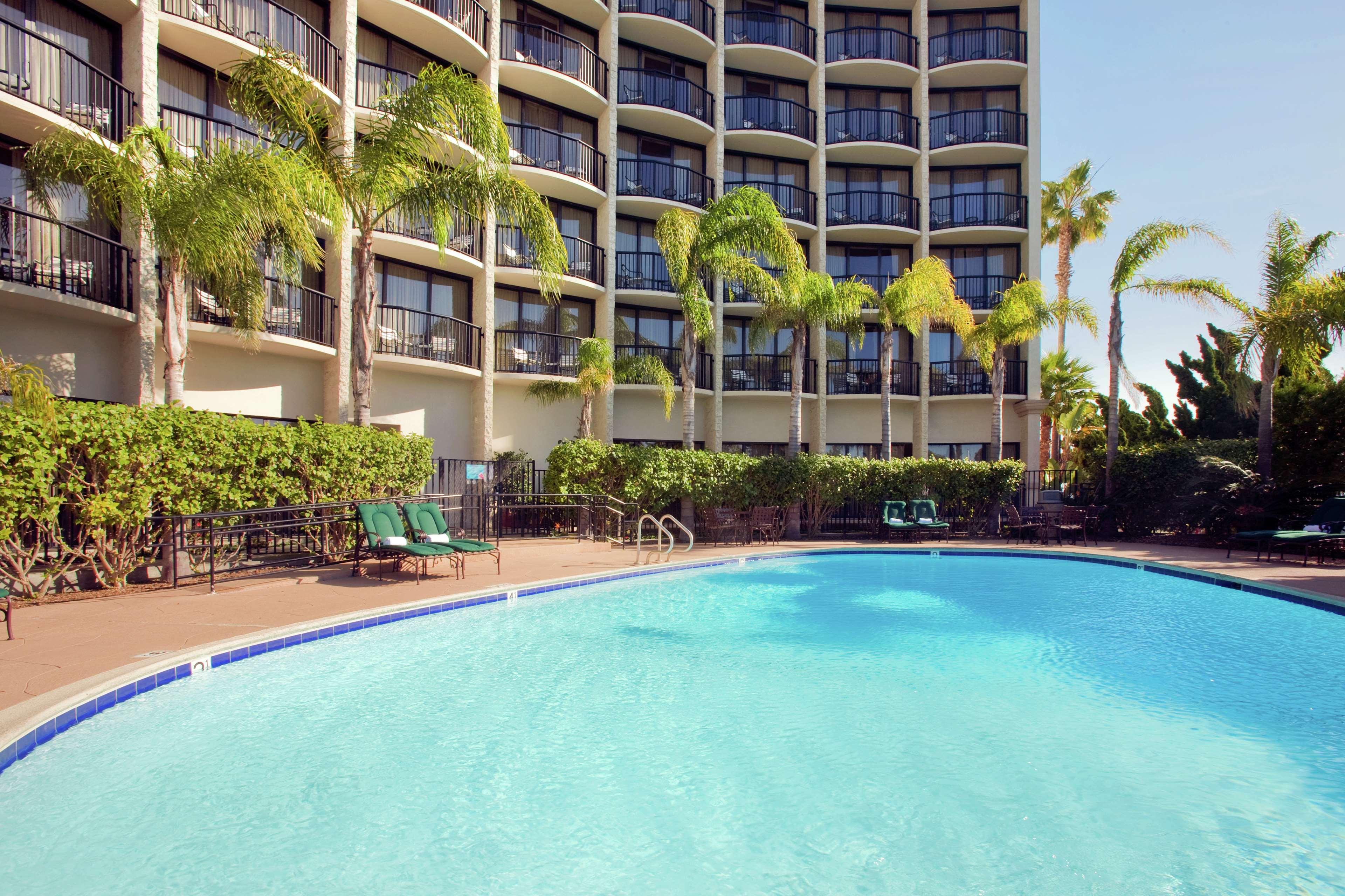 Hilton San Diego Airport/Harbor Island Экстерьер фото