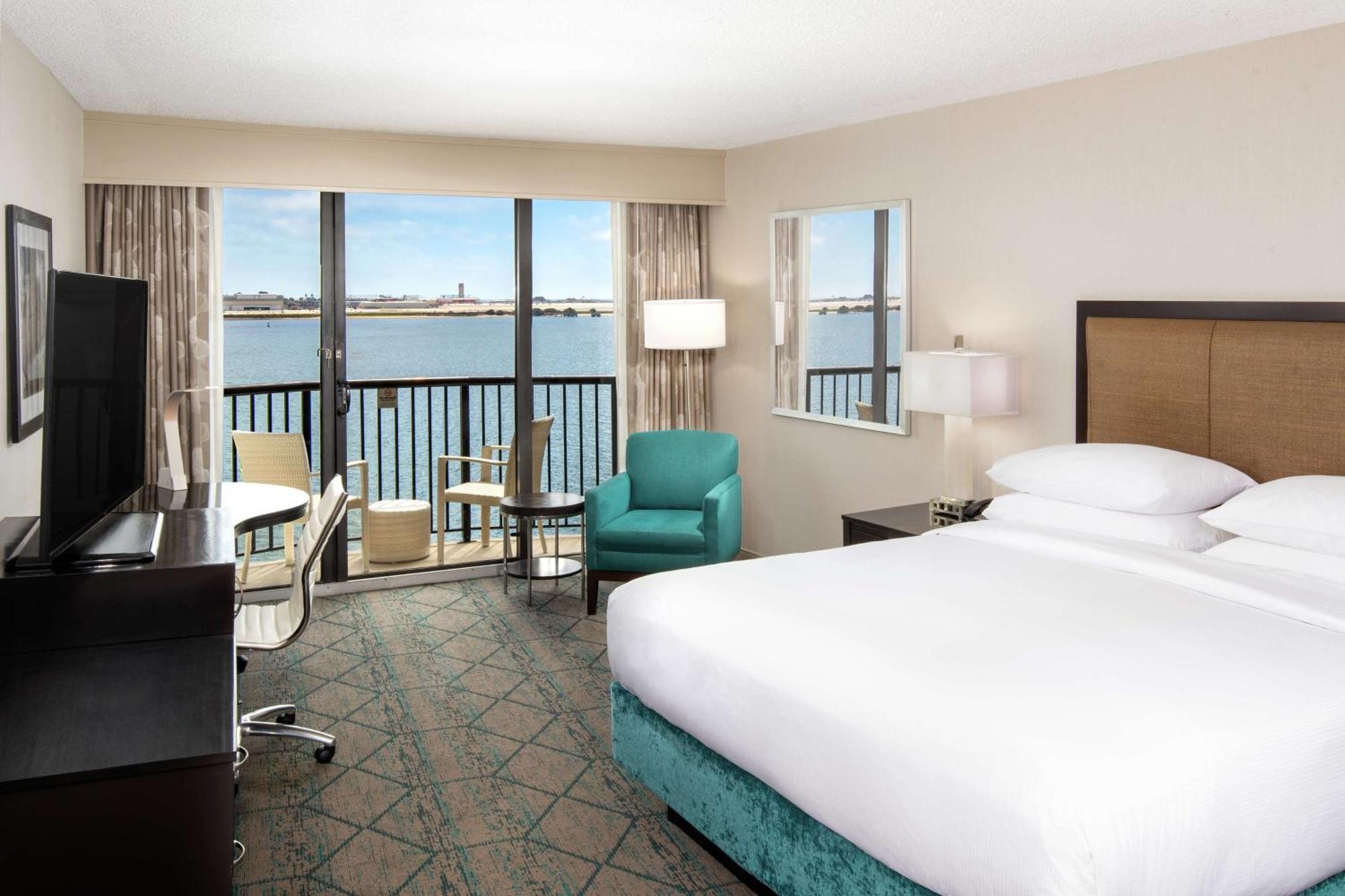 Hilton San Diego Airport/Harbor Island Экстерьер фото