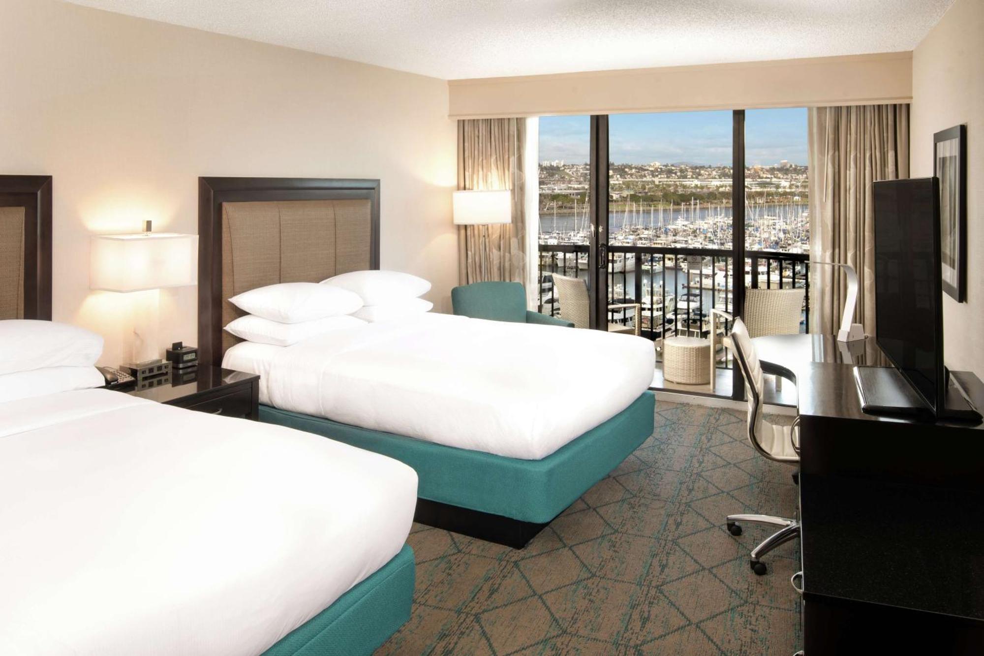 Hilton San Diego Airport/Harbor Island Экстерьер фото