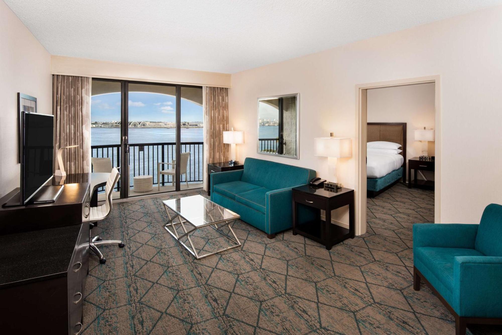 Hilton San Diego Airport/Harbor Island Экстерьер фото